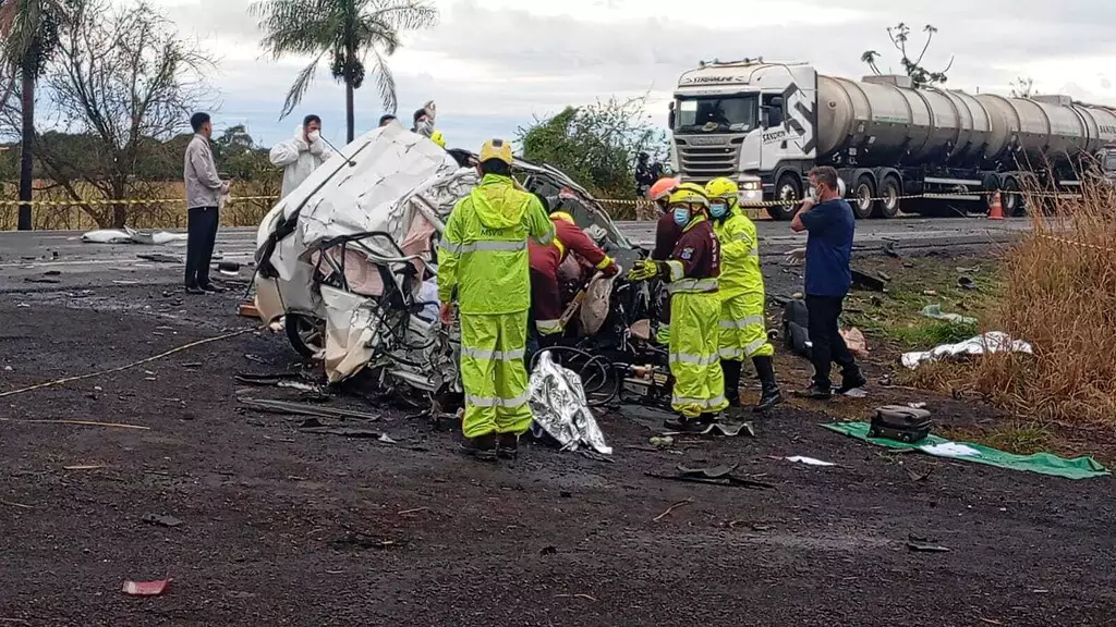 Acidente Fatal na BR-163 Tira a Vida de Motorista em Douradina