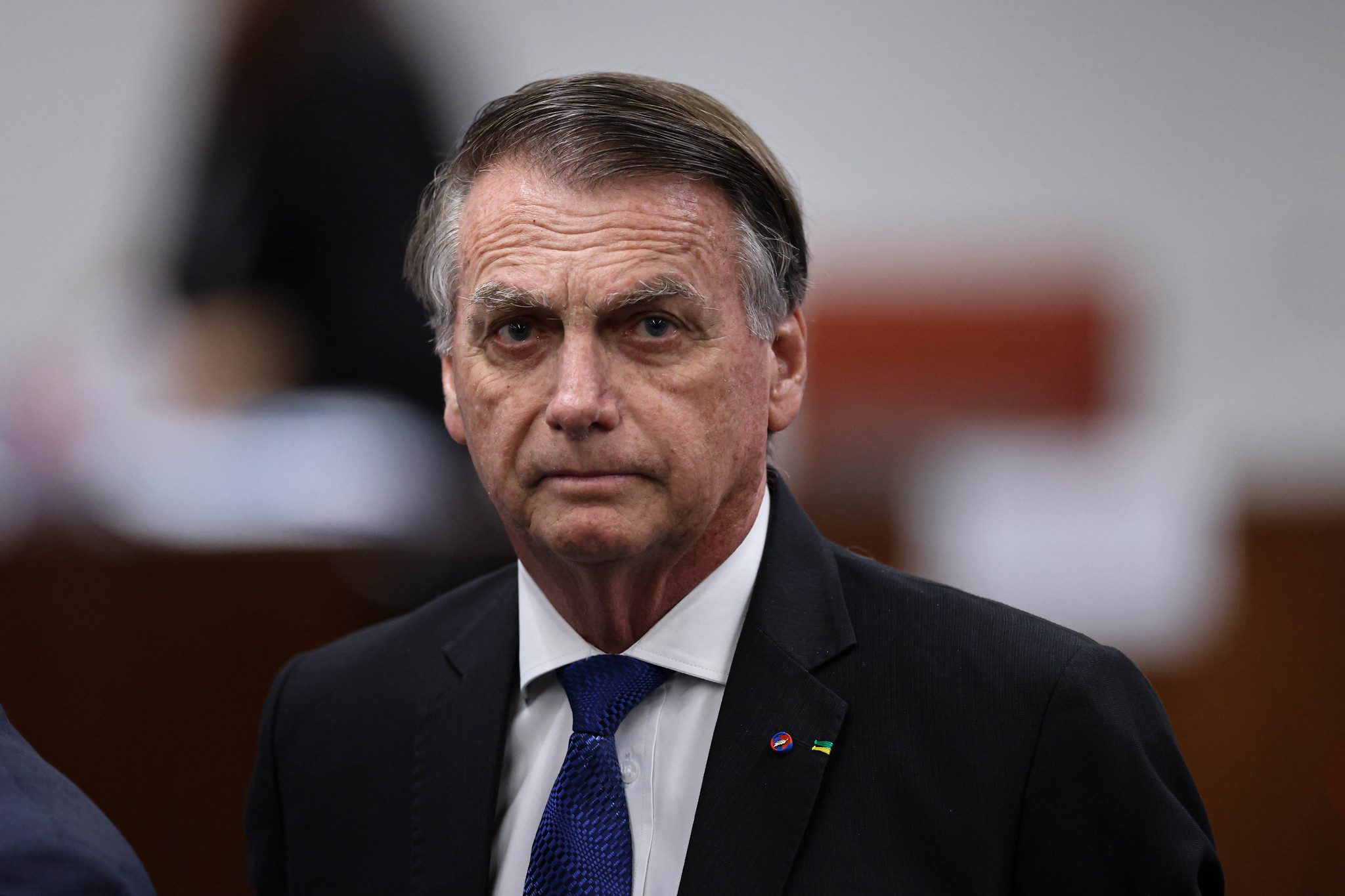 Bolsonaro vai a hospital em Brasília após mal-estar durante prisão domiciliar