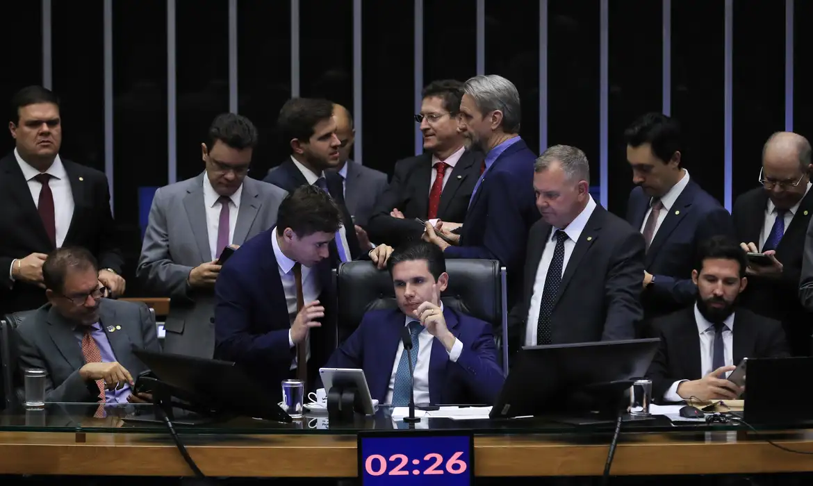Câmara aprova PEC da Blindagem; proposta segue agora para análise no Senado