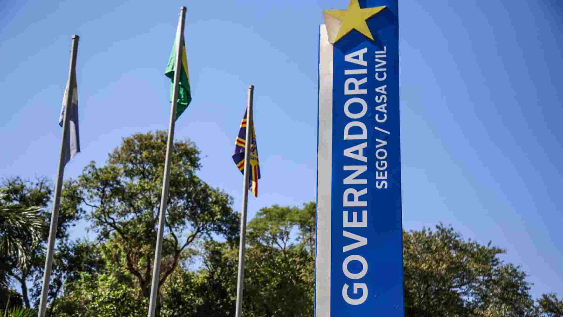 Governo de MS renova decreto de austeridade e mantém corte de 25% em contratos de custeio
