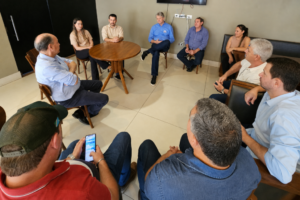 Em Camapuã, Jaime Verruck e Júnior Mochi ouvem demandas e reforçam potencial da cidade