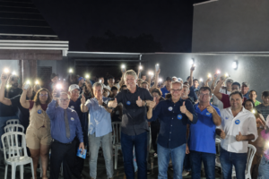Moradores de Bonito recebem Jaime Verruck e Helio Peluffo