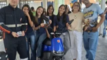 Imagem da ação de educação no trânsito do projeto Micromobilidade Consciente